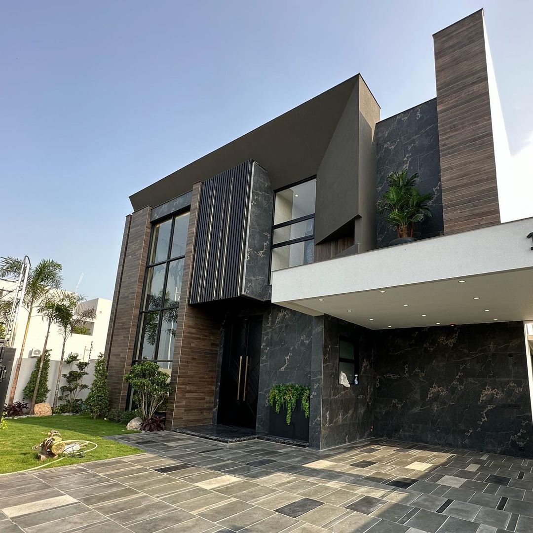 1 kanal Modern Style House For sale in DHA